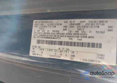 2019 Ford Transit-250 z USA, uszkodzony, nr VIN 1FTYR3XM9KKA63771